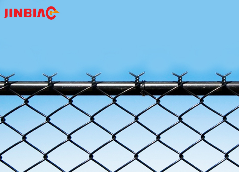 Hot dipped galvanized 5 foot plastic coated chain link fence