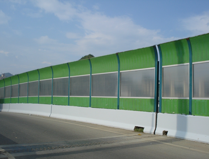 Arctic sound barrier at the top of the highway